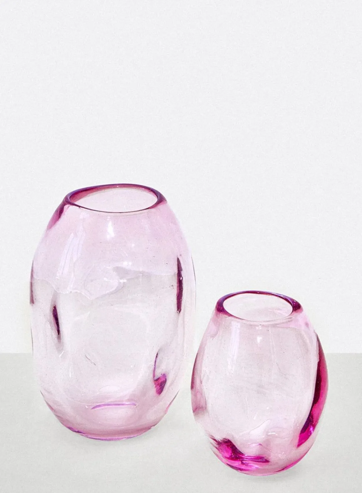 SUSAN BIJL Kitchen & Tableware^Addled Vase Strawberry, Large