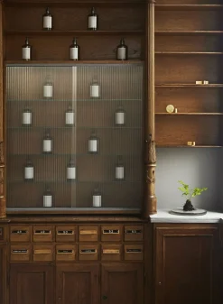 SUSAN BIJL Handverzorging^Apothecary - Frama