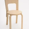 SUSAN BIJL Meubels^Chair 66, Legs Birch, Seat Birch - Artek