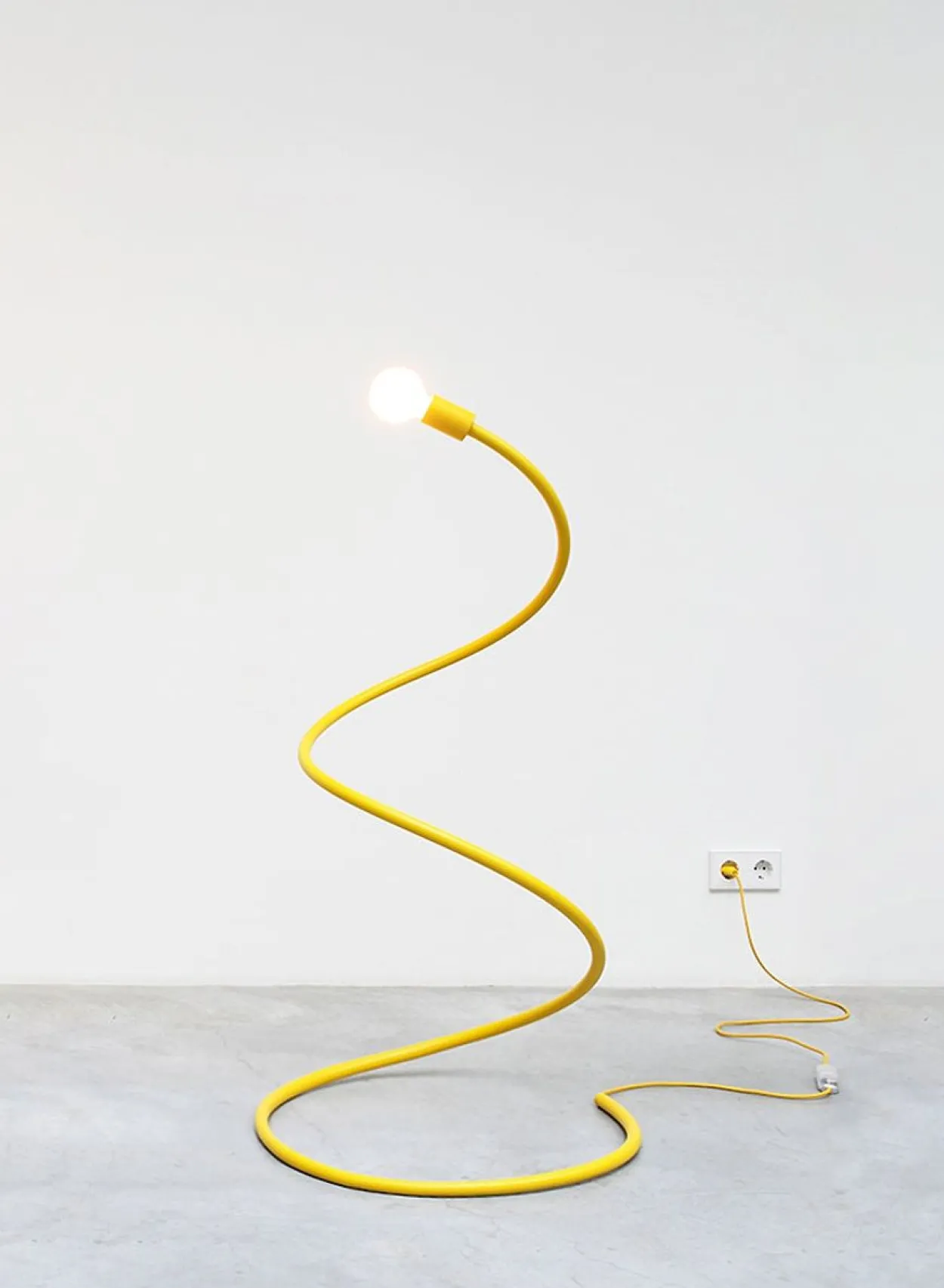 SUSAN BIJL Verlichting^Loopy Lamp, M