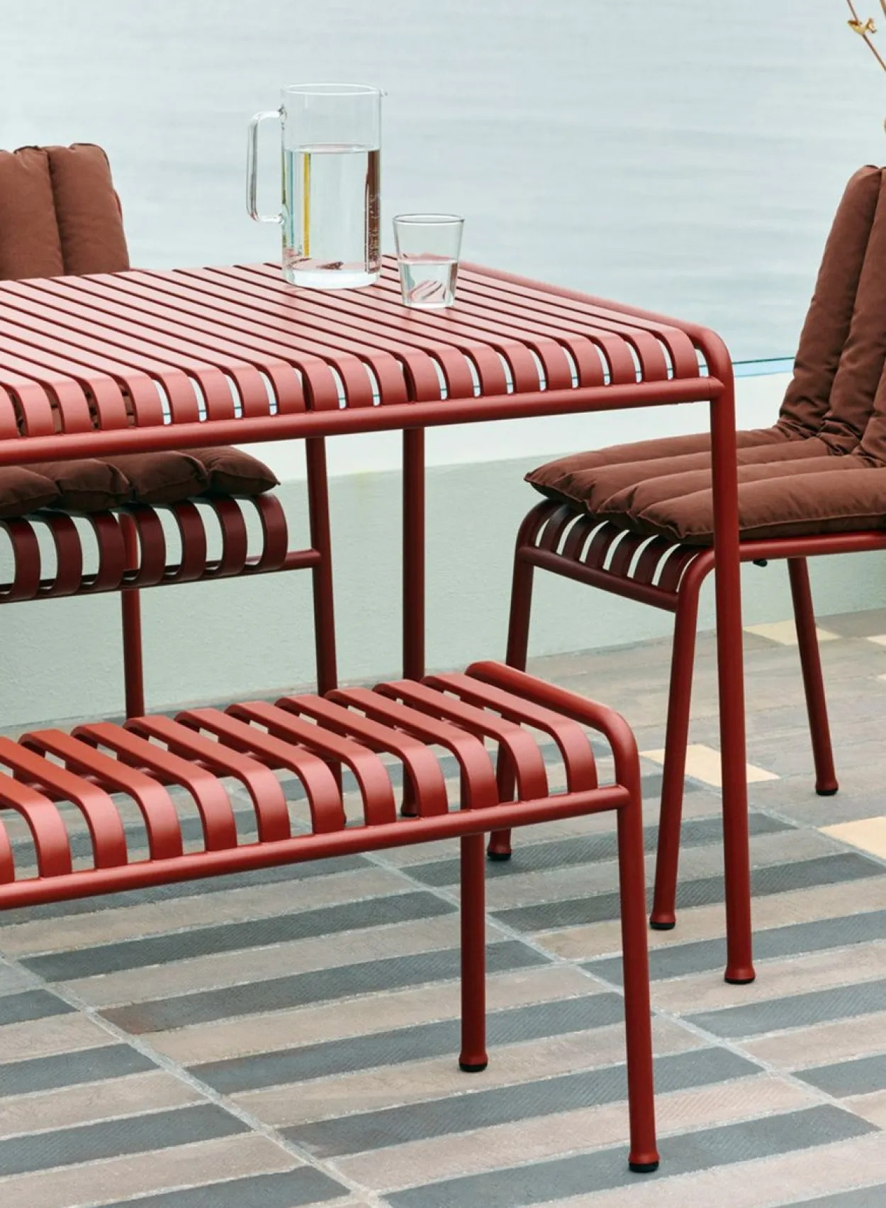 SUSAN BIJL Meubels^Palissade Bench, Iron Red - Hay