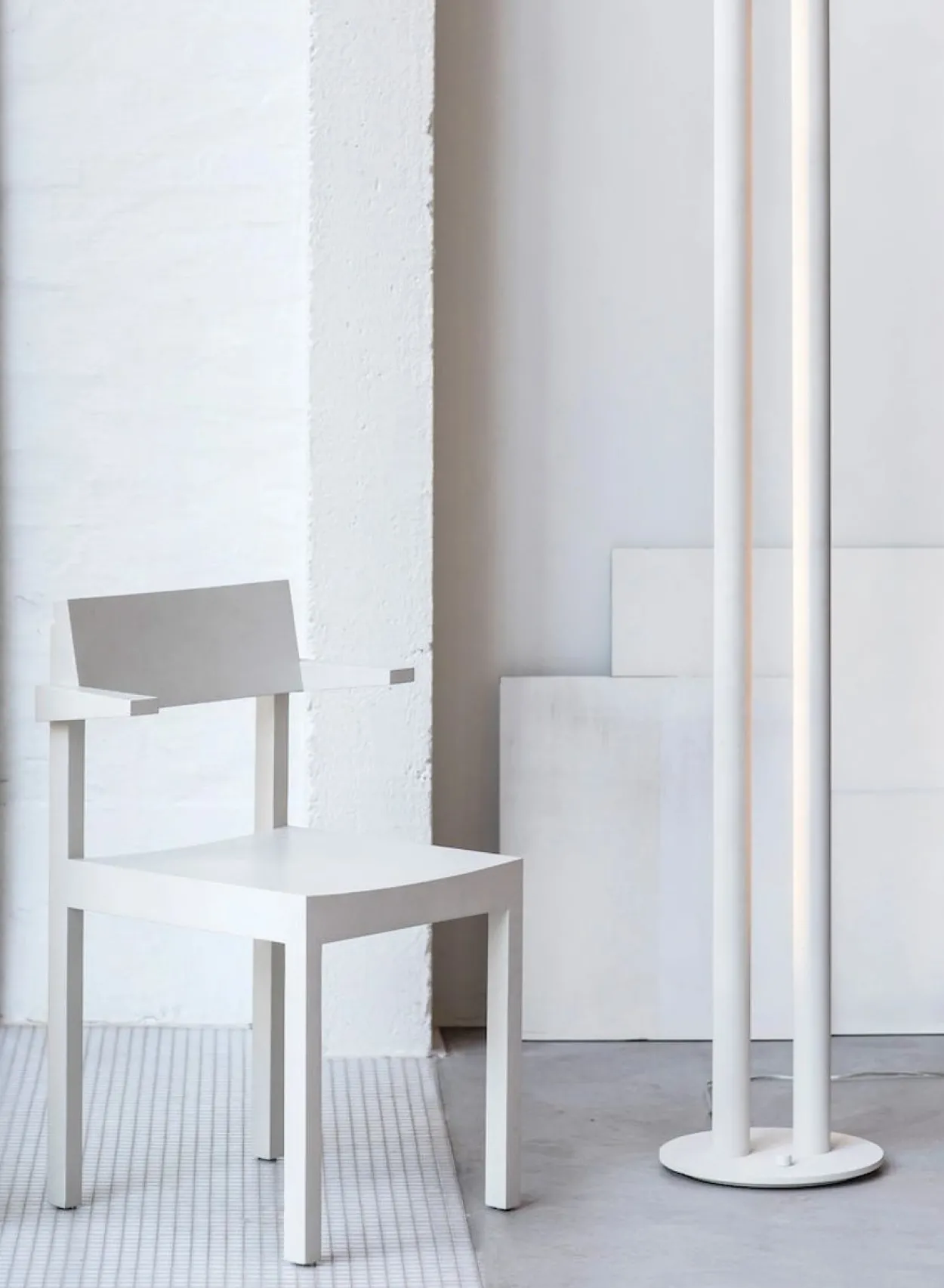SUSAN BIJL Meubels^Silent Chair Chalk - Big-Game