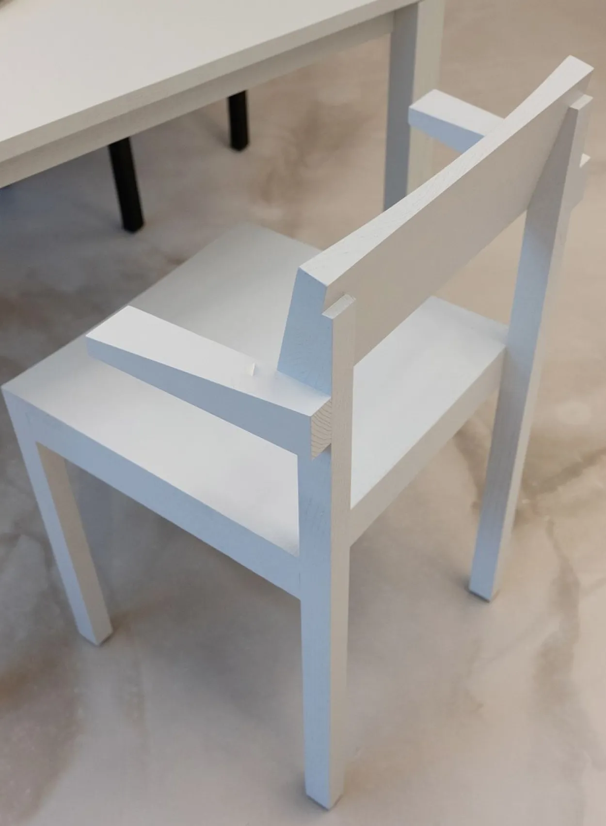 SUSAN BIJL Meubels^Silent Chair Chalk - Big-Game