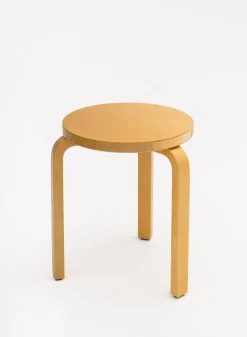 SUSAN BIJL Meubels^Stool 60, Legs Honey, Seat Honey - Artek