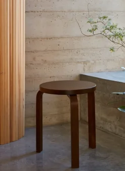 SUSAN BIJL Meubels^Stool 60, Legs Walnut, Seat Walnut