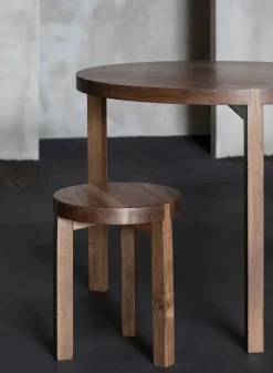 SUSAN BIJL Meubels^Stool Walnut Solid - Atelier 365