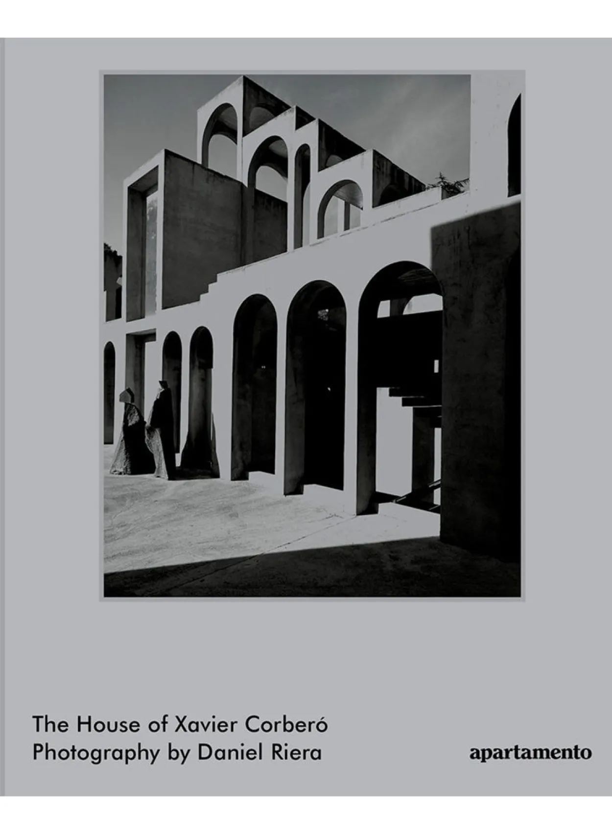 SUSAN BIJL Tijdschriften & Boeken^The House Of Xavier Corbero - Apartamento