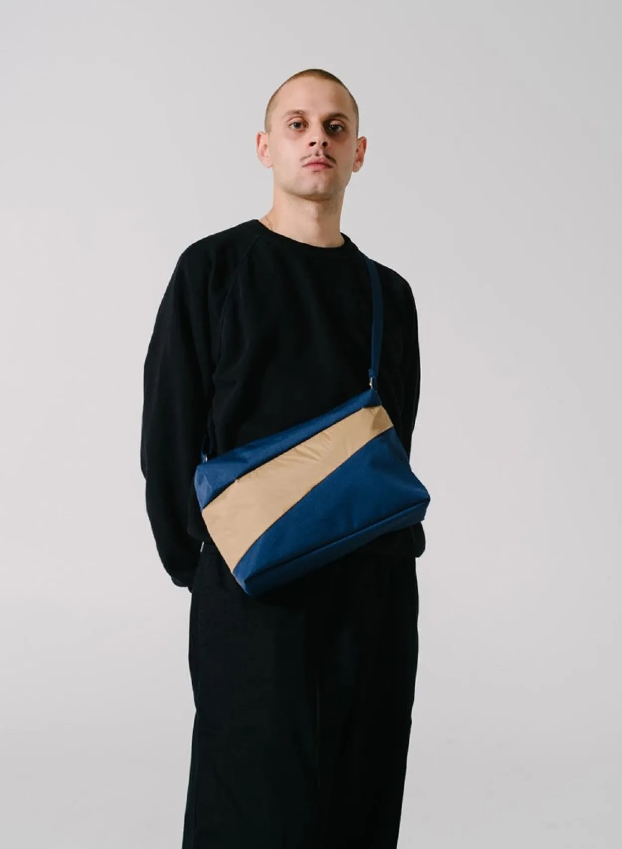 SUSAN BIJL The New Bum Bag^The New Bum Bag Navy & Camel Medium