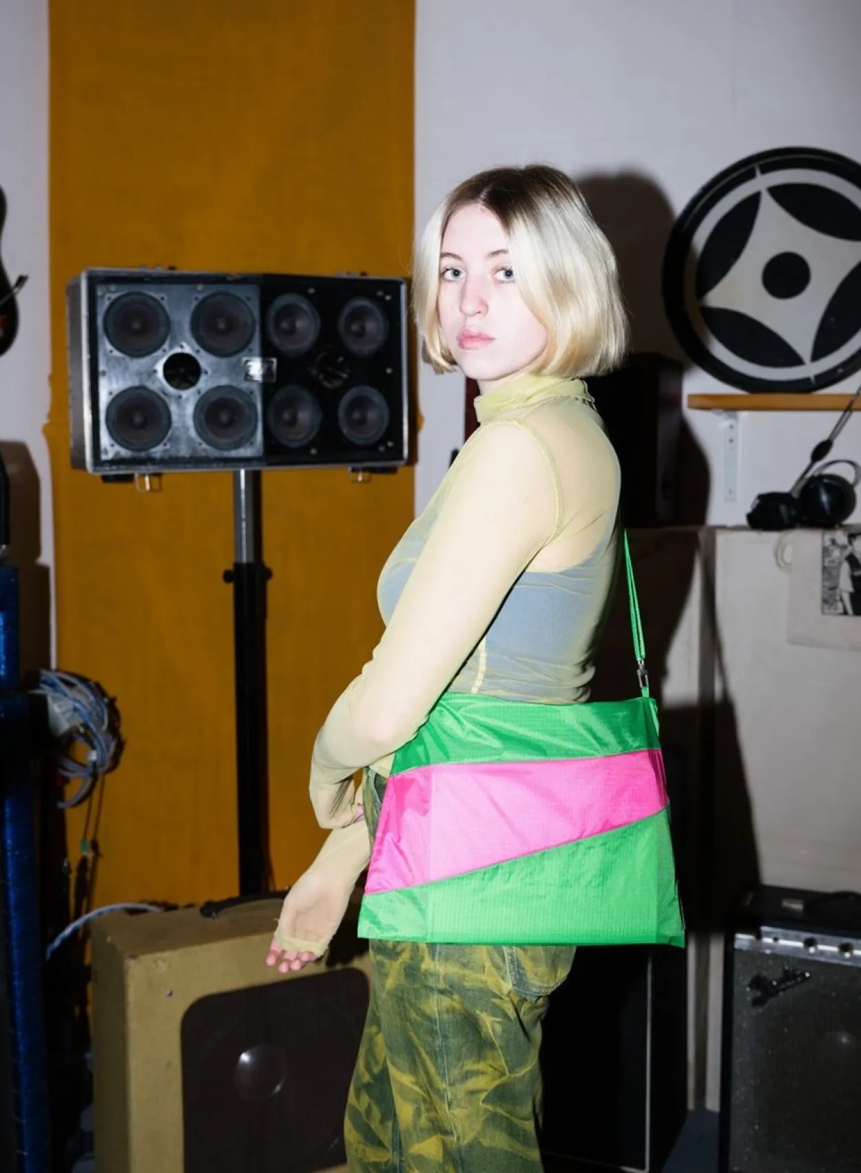 SUSAN BIJL The New Pouch^The New Pouch Greenscreen & Fluo Pink Large