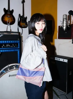SUSAN BIJL The New Pouch^The New Pouch Tone & Treble Medium
