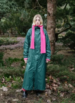 SUSAN BIJL The New Raincoat^The New Raincoat Pine