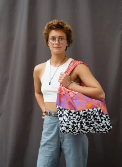 SUSAN BIJL The New Shopping Bag^The New Shopping Bag Endless Smoking Croissant Red Large