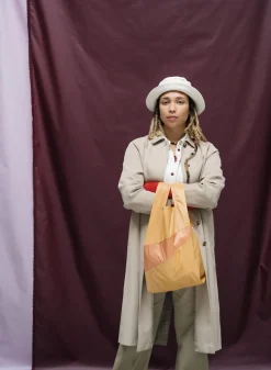 SUSAN BIJL The New Shopping Bag^The New Shopping Bag Hobby & Fun Medium