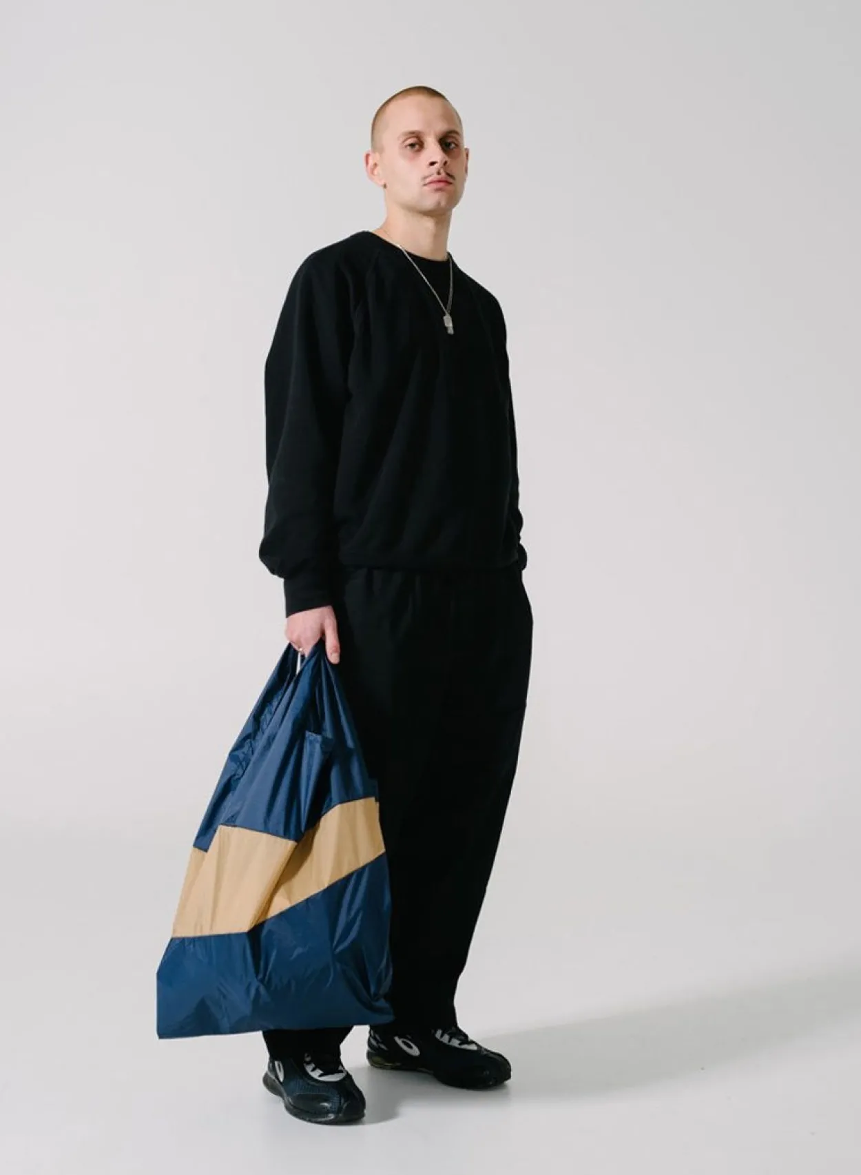 SUSAN BIJL The New Shopping Bag^The New Shopping Bag Navy & Camel Large